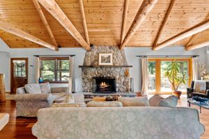 Professional real estate marketing materials for selling properties fast