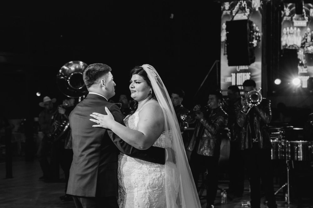 Dallas photography and video for Weddings
 - R & R Marcelo DFW