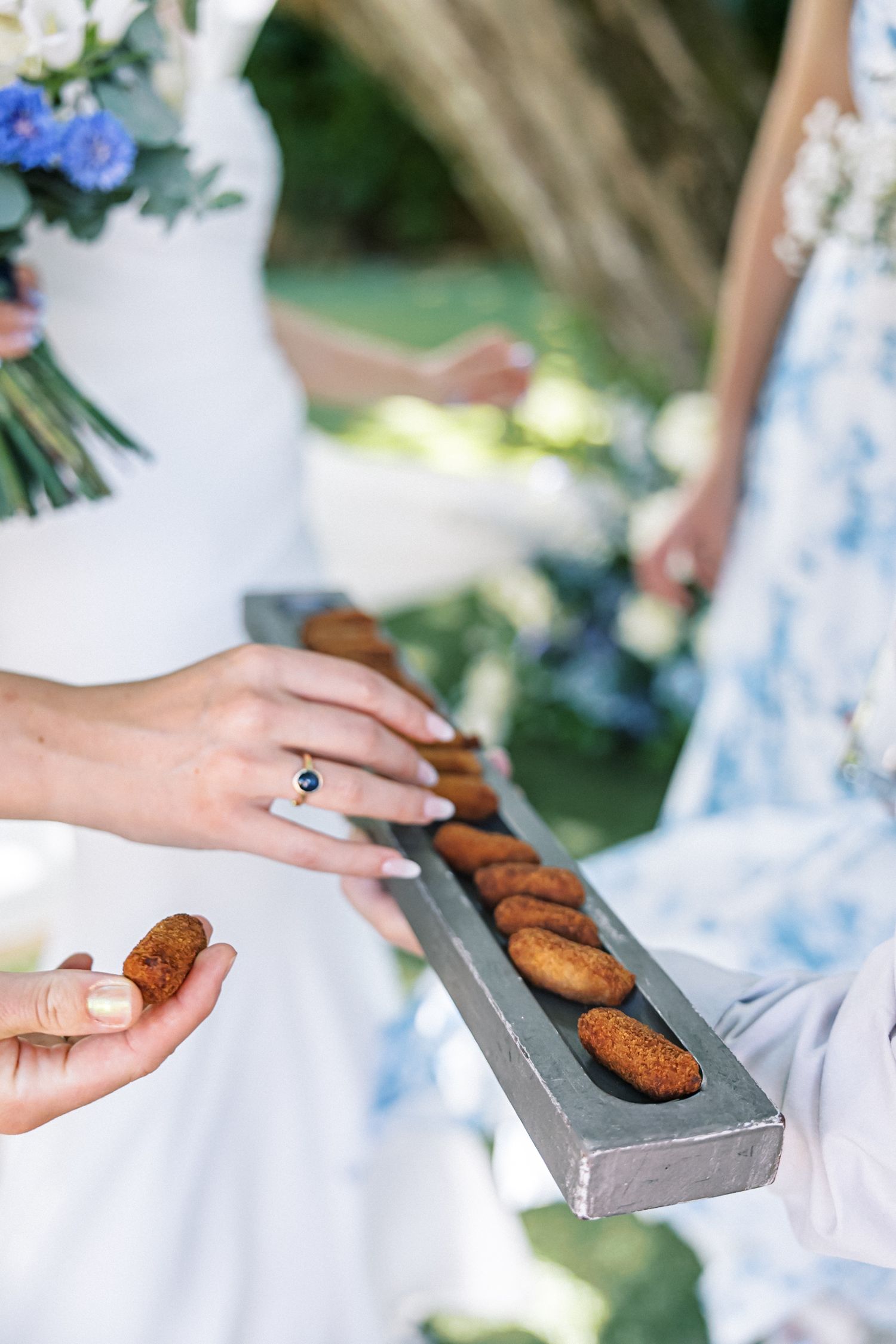 Joyful candid moments during Rachael and Aaron’s Quinta do Torneiro wedding in Lisbon, Portugal