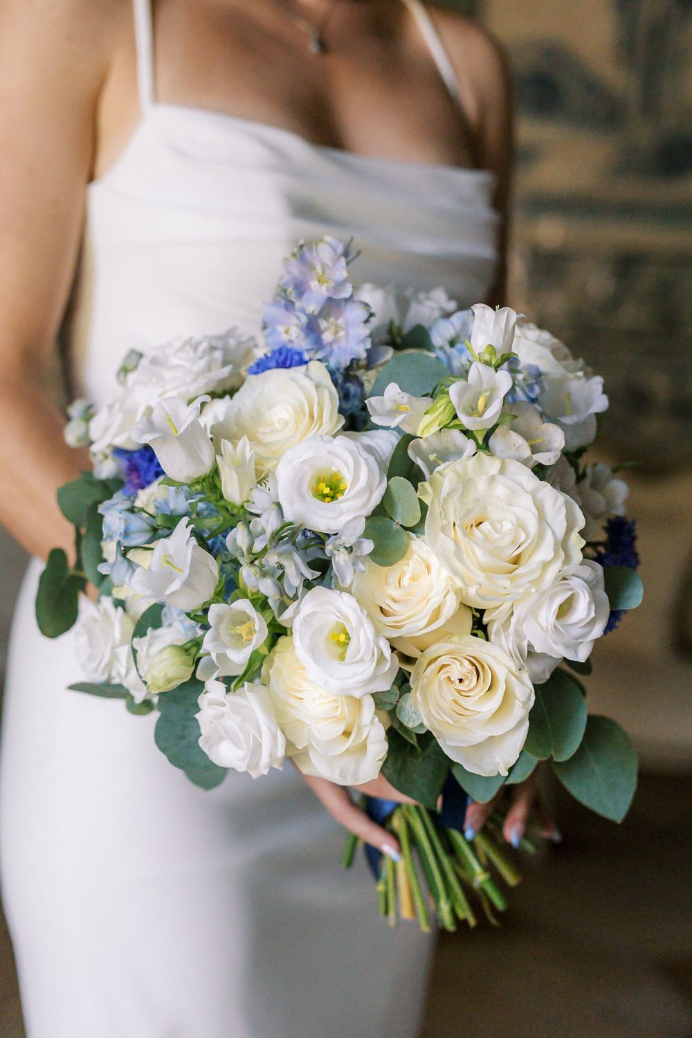Bride getting ready at Quinta do Torneiro, captured by a Portugal wedding photographer