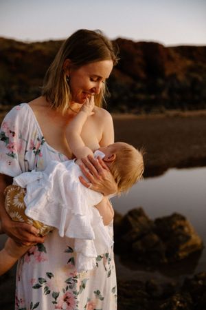 A stunning motherhood photography session, on the beach at sunset in Wickham, WA