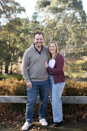 Melbourne Maternity, Newborn, Baby, Cake smash and family photographer located in South Morang Melbourne.
Baby Snapz is run by Melina Barlow