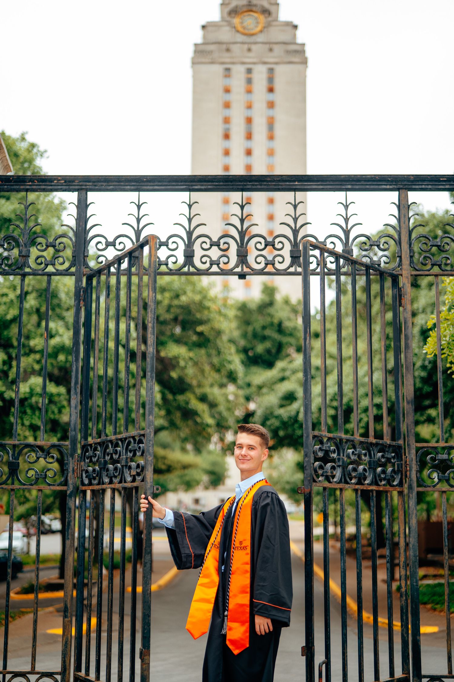 Top Grad Photo Locations for Men at UT Austin - Madi Payne Photography Top Grad Photo Locations for Men at UT Austin - Madi Payne Photography