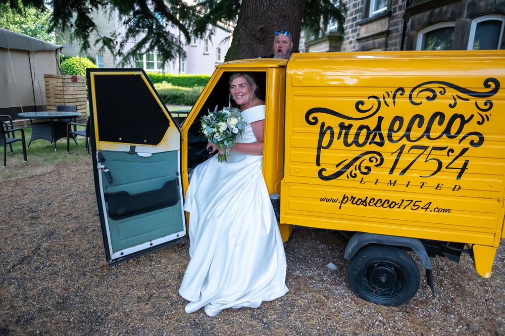 Bride Prosecco truck