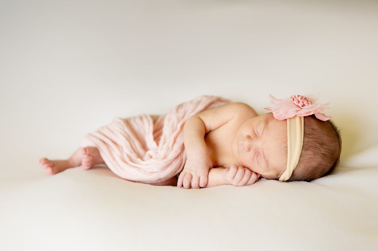 Newborn Baby Girl with Family in Home Natural Light Session by Bartlesville Newborn and Family Photographer Kristi Bray Photography