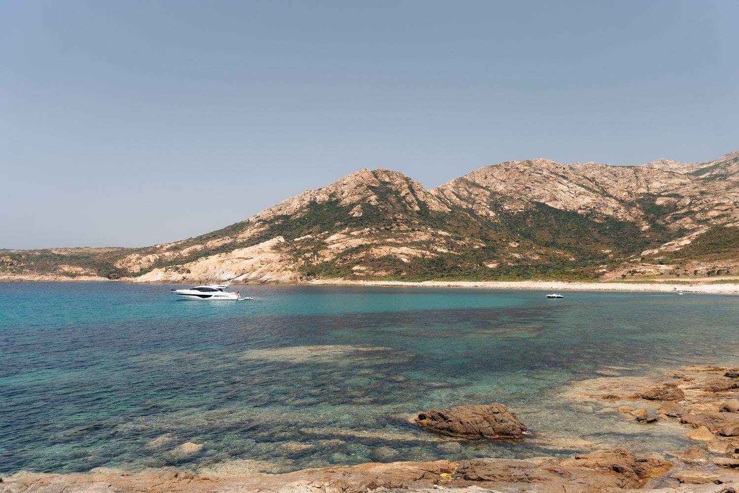plage de niachiaretu en corse