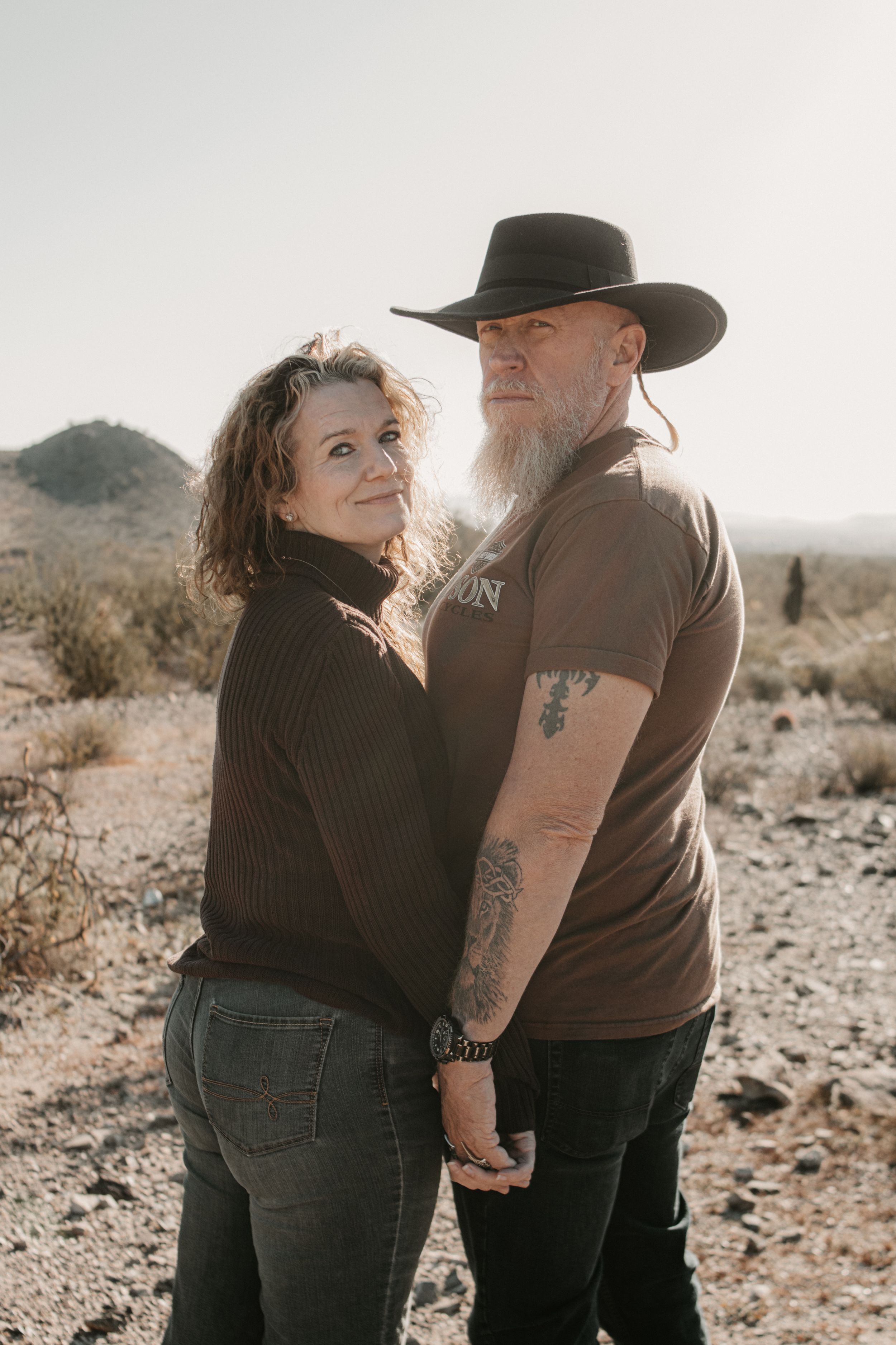 Romantic couples photography captured in the Arizona desert during golden hour.