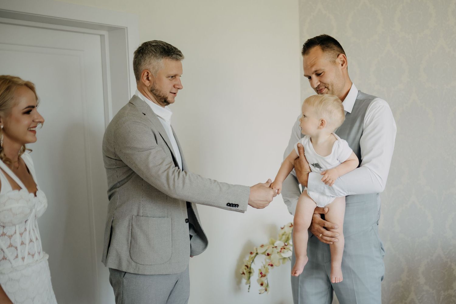 Krikštynų fotografavimas. Krikštynų fotosesija. Krikštynos. Krikštynos Vilniuje. Krikštynos Klaipėdoje. Krikštynos Klaipėda. Ceremonija