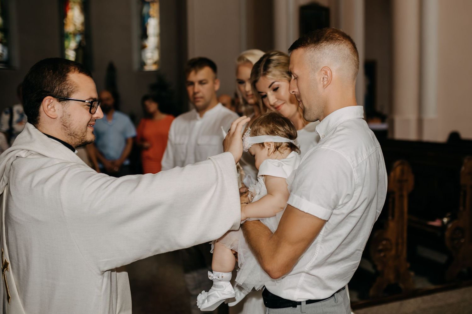 Krikštynų fotografavimas. Krikštynų fotosesija. Krikštynos. Krikštynos Vilniuje. Krikštynos Klaipėdoje. Krikštynos Klaipėda. Ceremonija