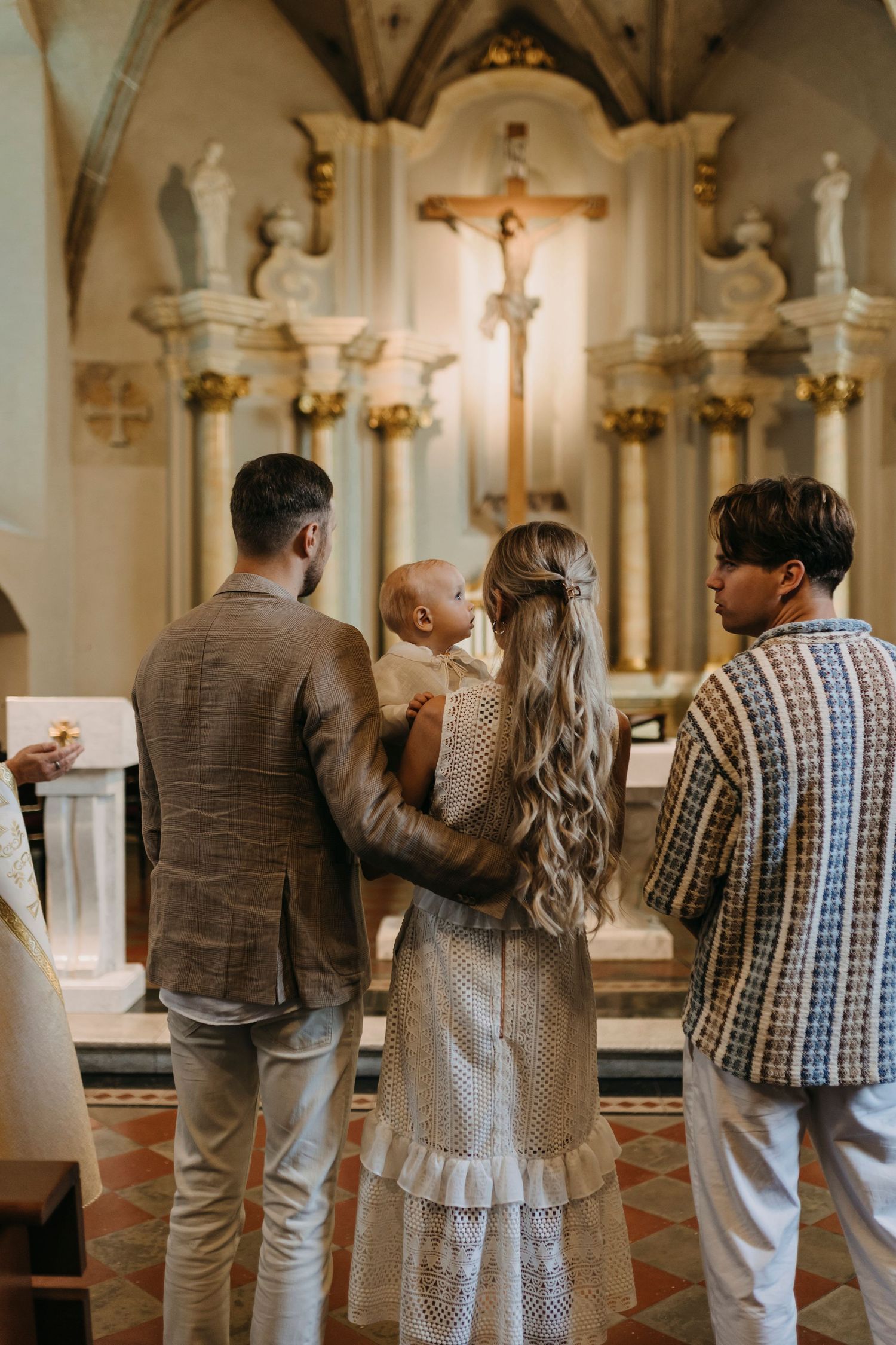 Krikštynų fotografavimas. Krikštynų fotosesija. Krikštynos. Krikštynos Vilniuje. Krikštynos Klaipėdoje. Krikštynos Klaipėda. Ceremonija