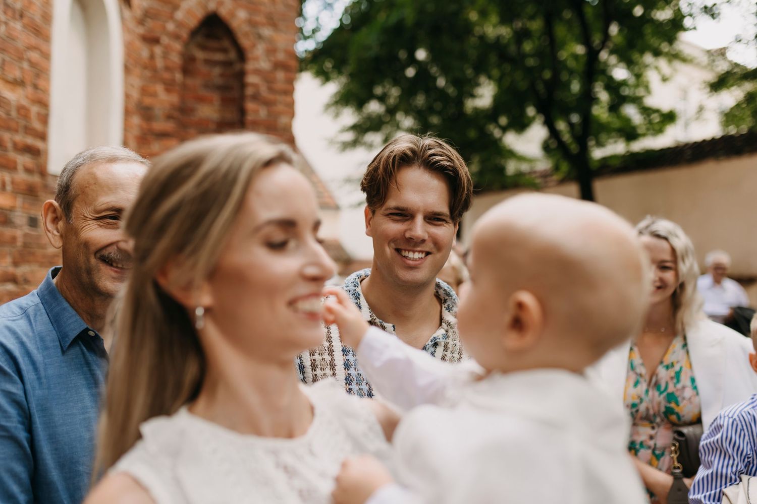 Krikštynų fotografavimas. Krikštynų fotosesija. Krikštynos. Krikštynos Vilniuje. Krikštynos Klaipėdoje. Krikštynos Klaipėda.