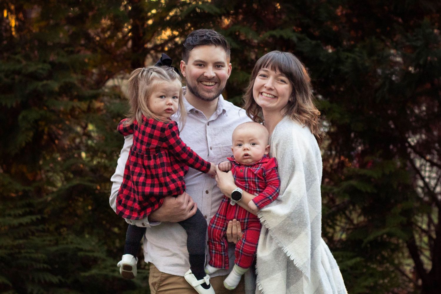 Photo of Dan Seymour of Seymour Photography and his family.