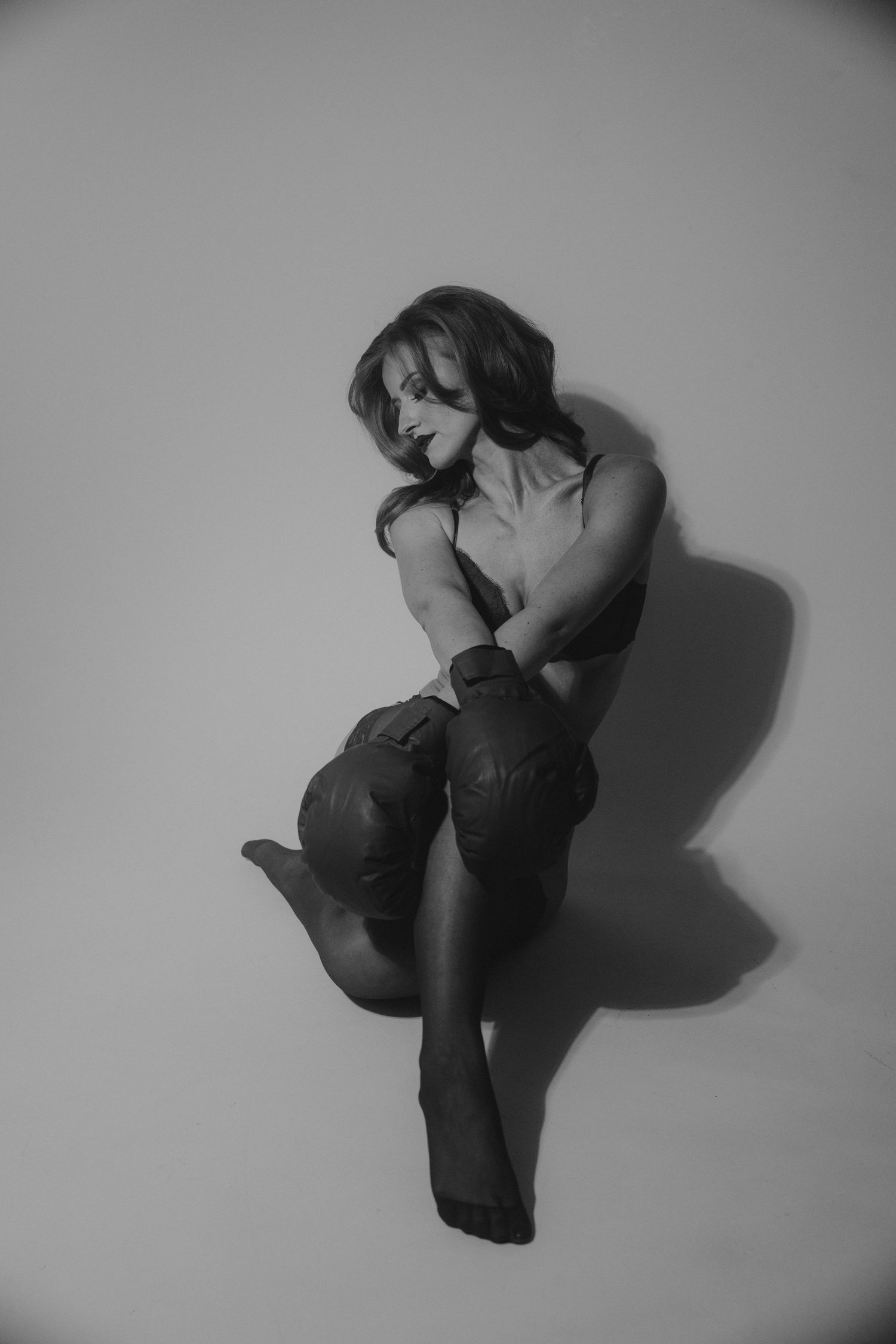 Snohomish and Monroe boudoir photographer creating empowering, confidence-building portrait experiences for women throughout Seattle