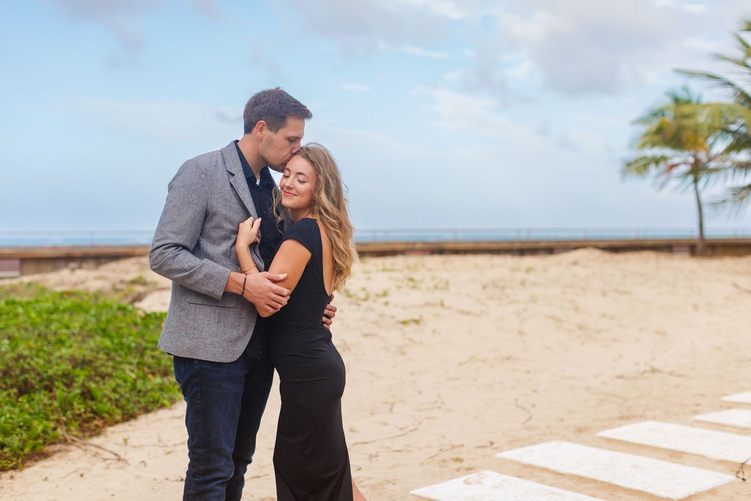 Couples portrait. Ventana al Mar park next to the Condado Vanderbilt Hotel in San Juan, Puerto Rico.