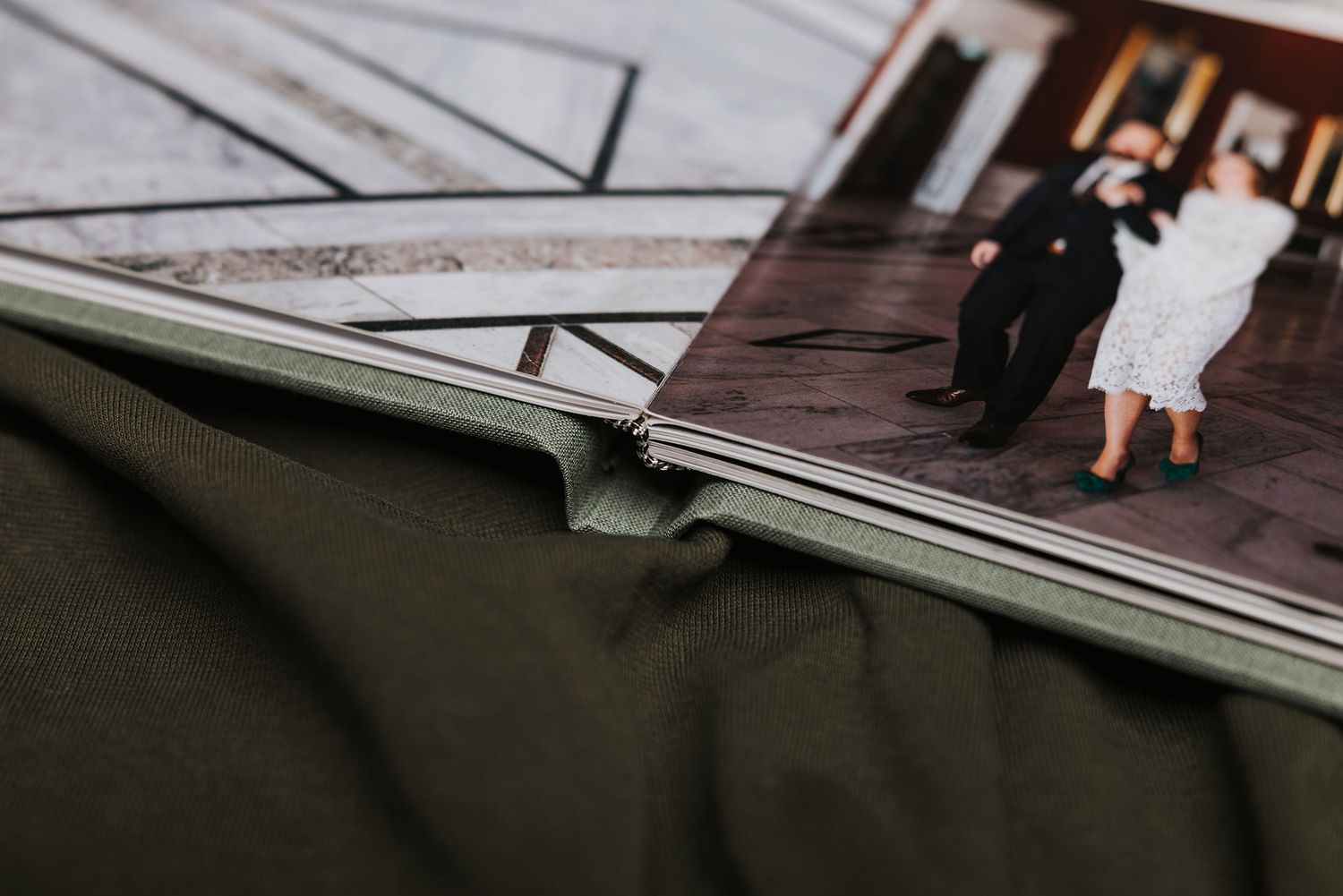 Layflat album gjør at designet blir sømløst og skaper en større helhet i albumet.