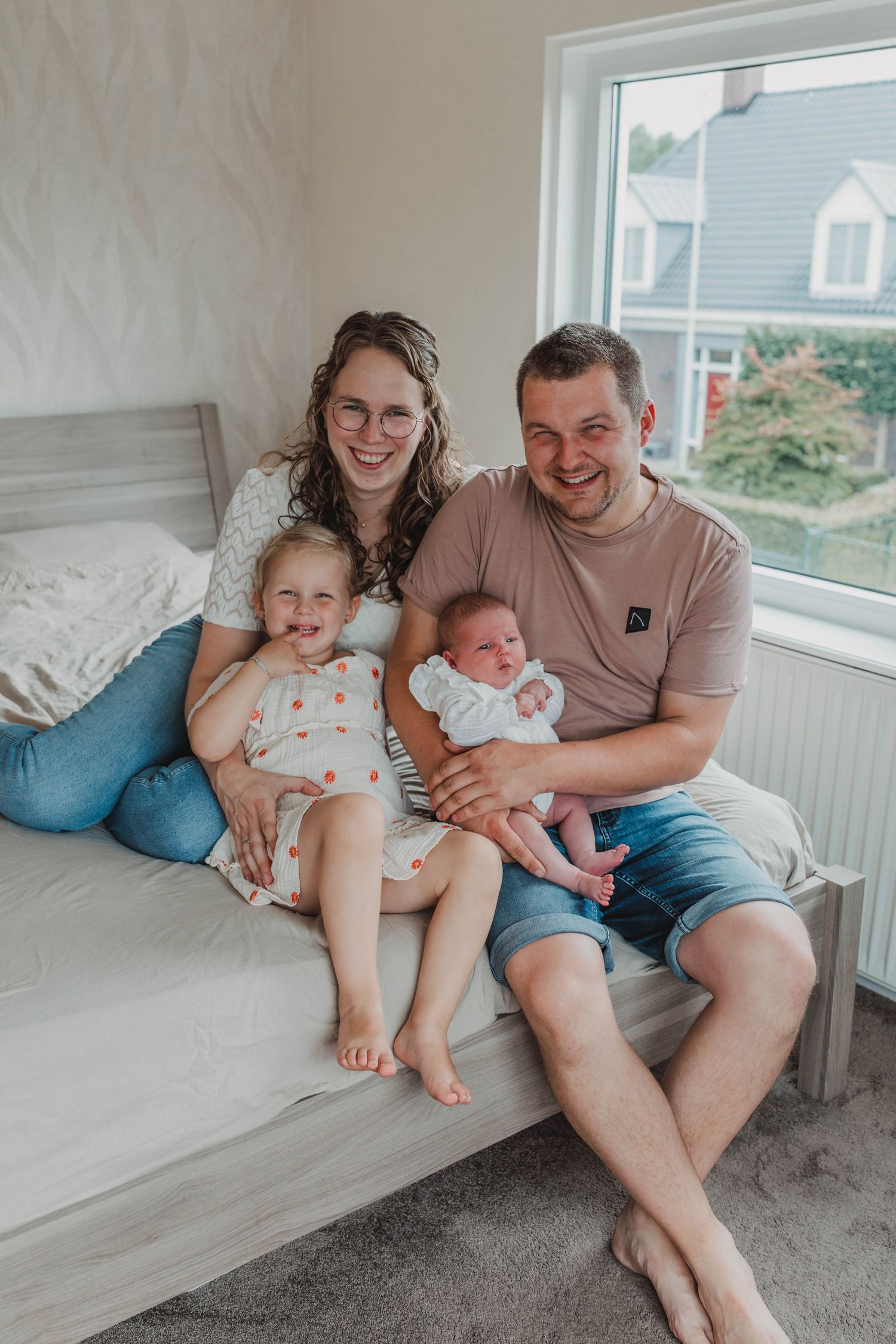 Babyfotografie aan huis in Zwolle of Stadshagen spontaan en natuurlijk