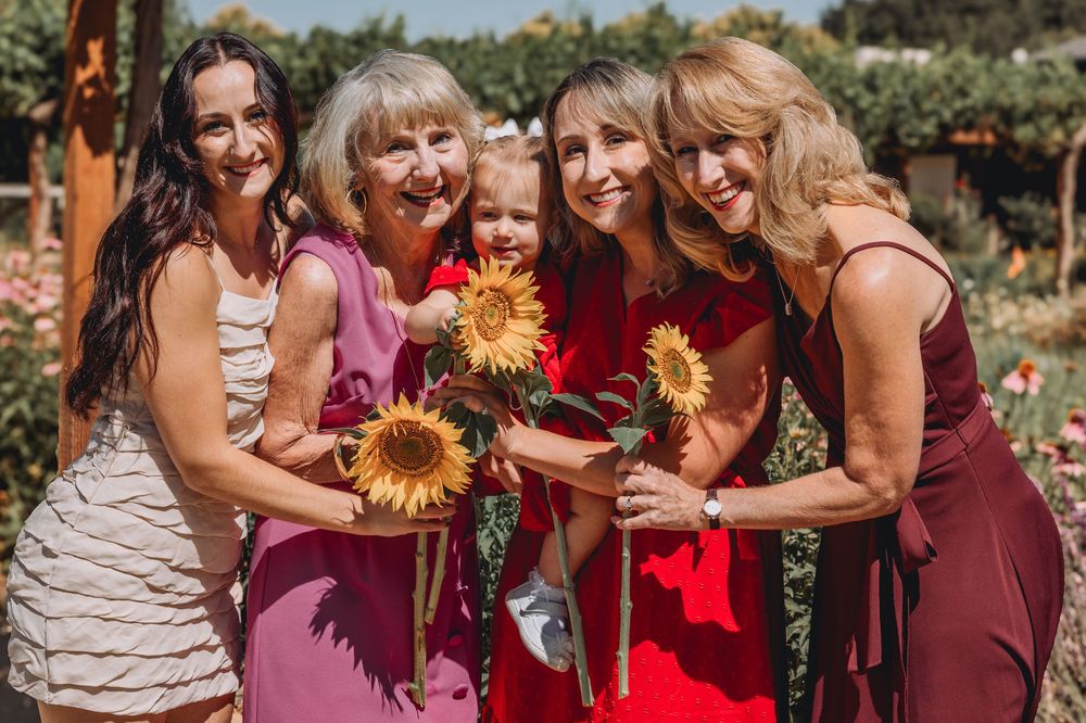Extended family photographer santa barbara and san luis obispo counties at Santa Ynez winery.