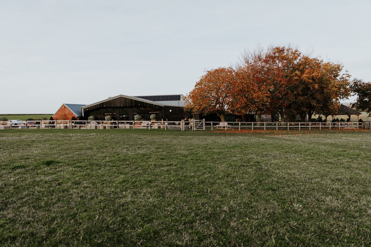 top barn wedding venues in Wiltshire , wellington barn