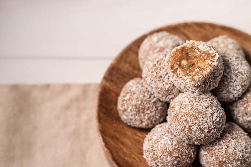 Honey Banana Balls Recipe - Photo by © Reka Csulak