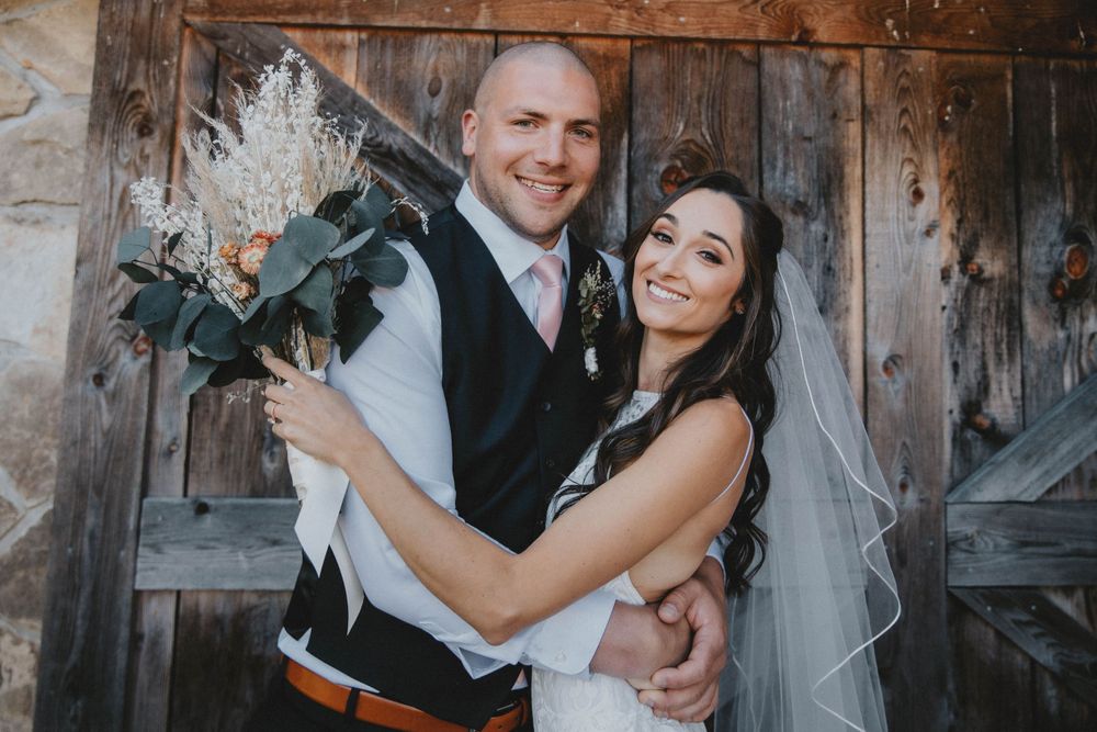 Brooke + Brandon’s Wedding at The Barn at Rayne Run - Allisha Linnea