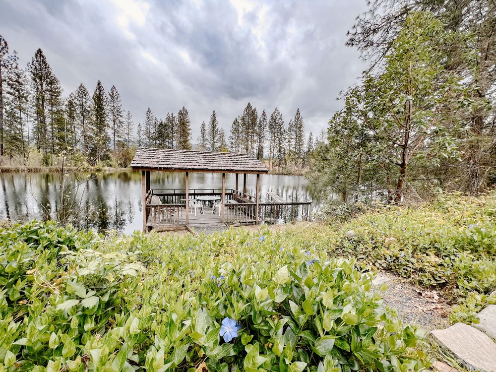 Pacifica A Garden in the Siskiyous Stevie Faye Photography