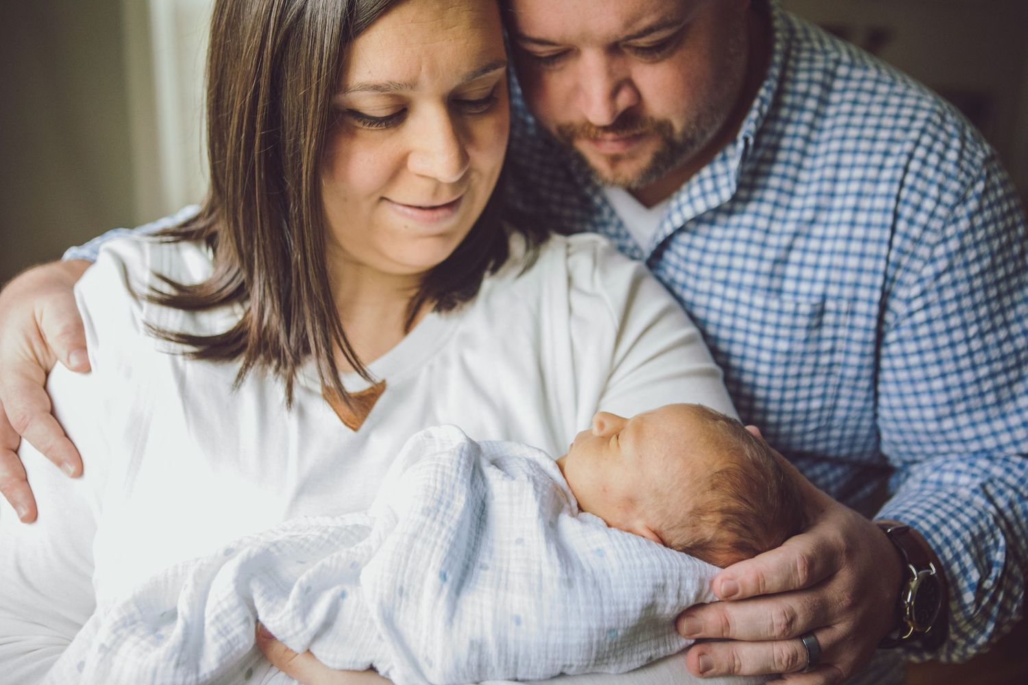 at home newborn photo session catonsville md