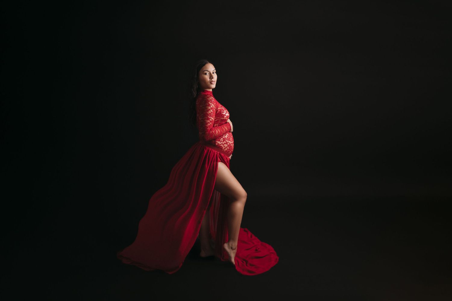 when to book maternity photos