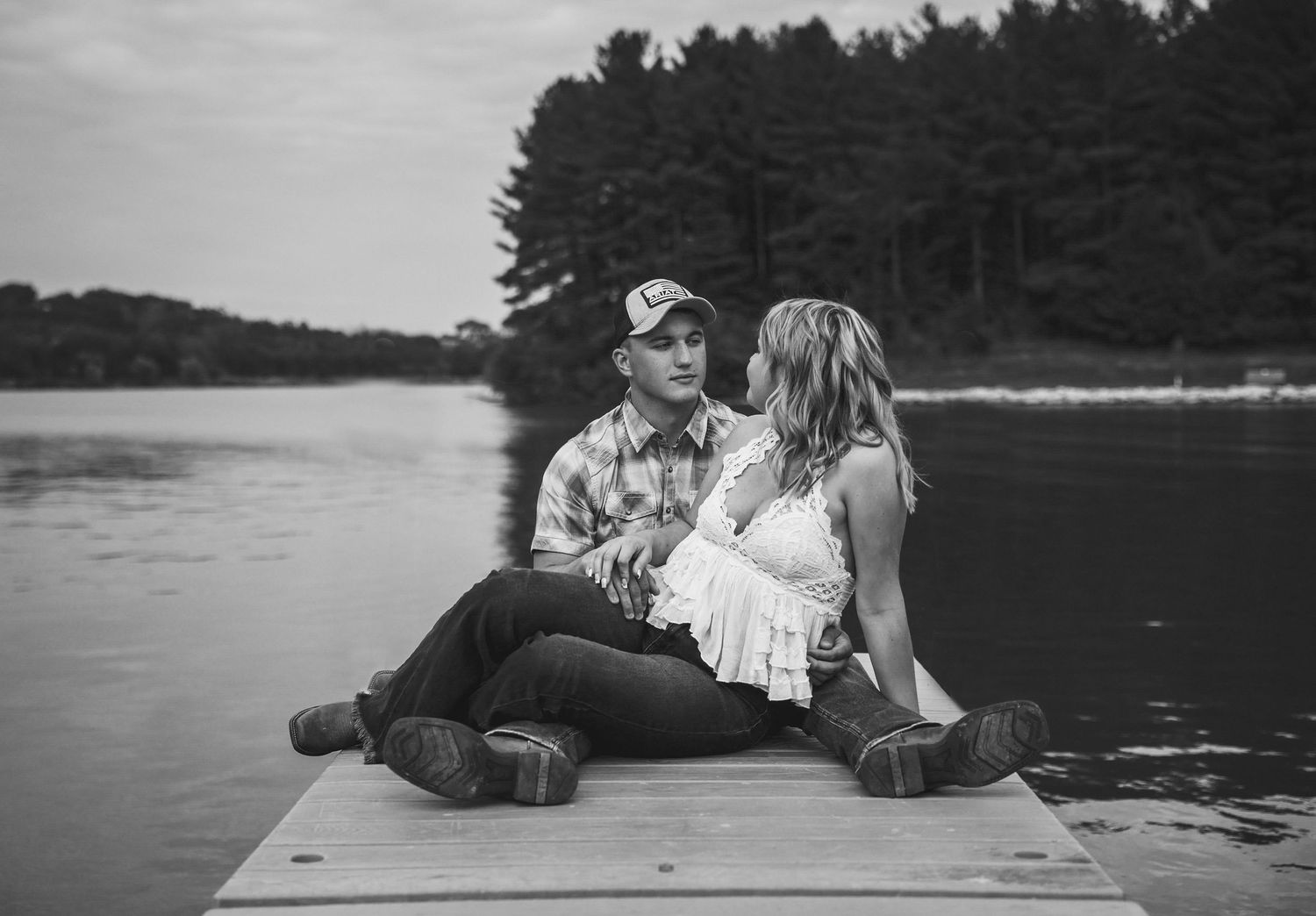 Jade Made Engagement session in iowa