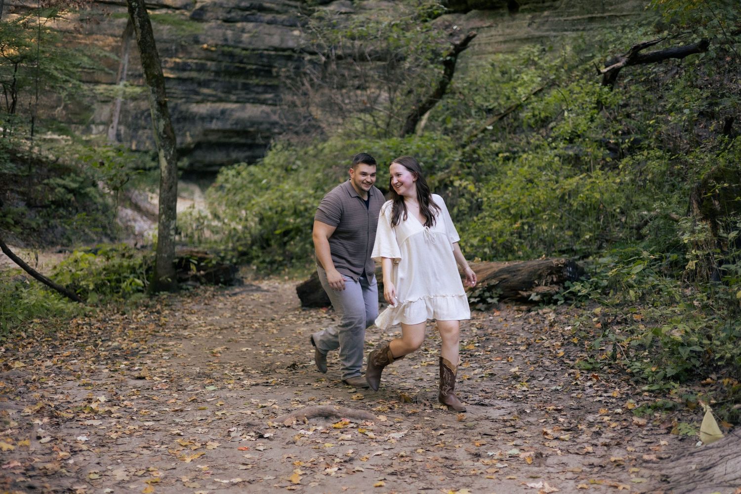 Fall outdoor golden hour engagement photos in woods at Starved Rock in Oglesby, Illinois