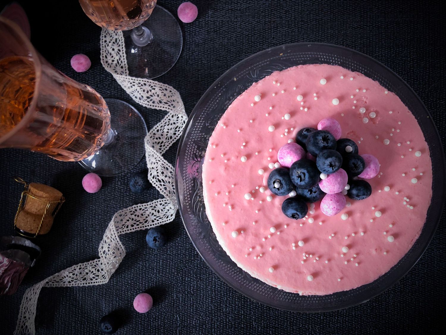 Frozen Rosé Prosecco Cake Recipe - Photo by © Reka Csulak