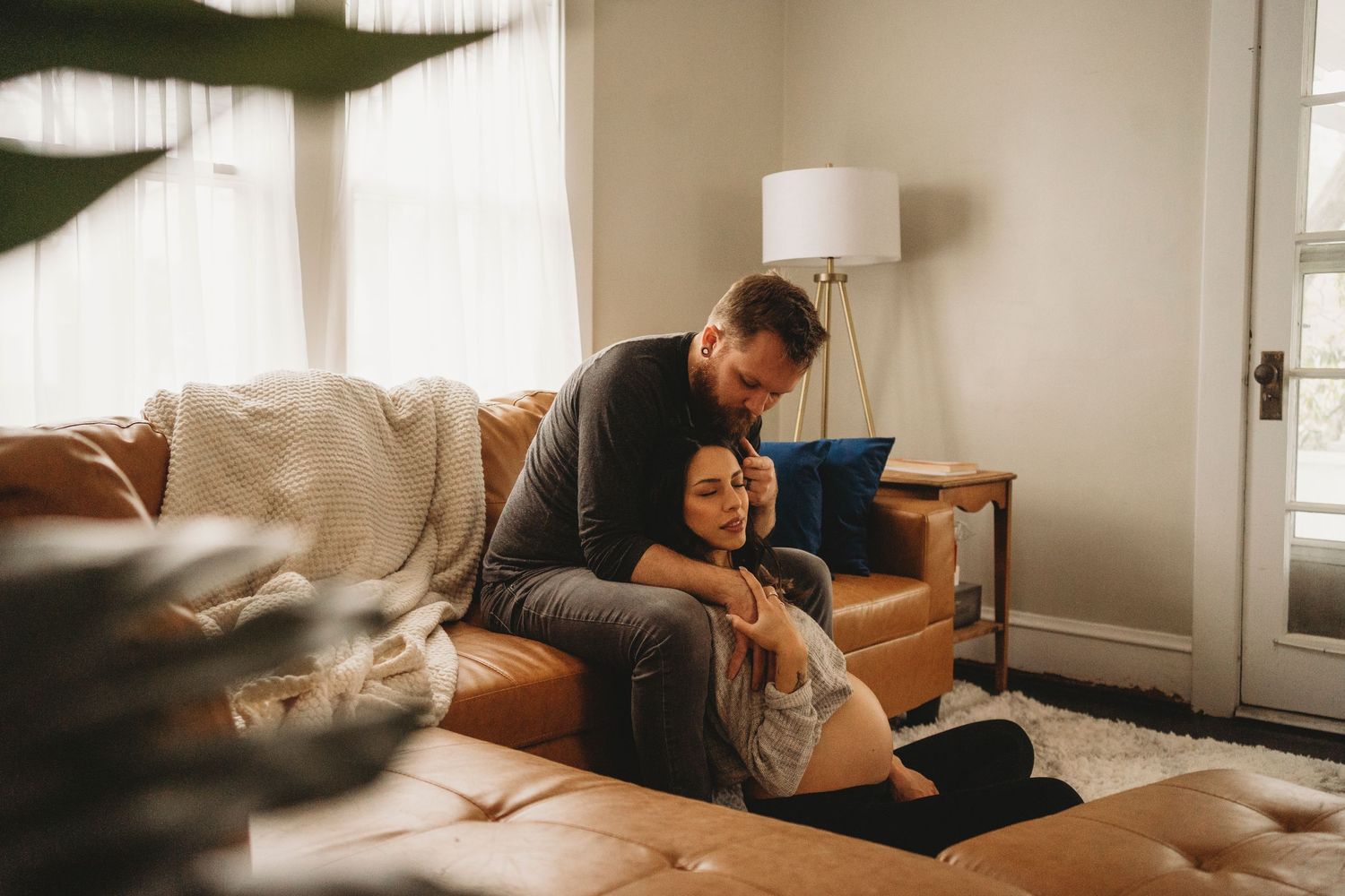 MATERNITY AT HOME BAKER PHOTOGRAPHY