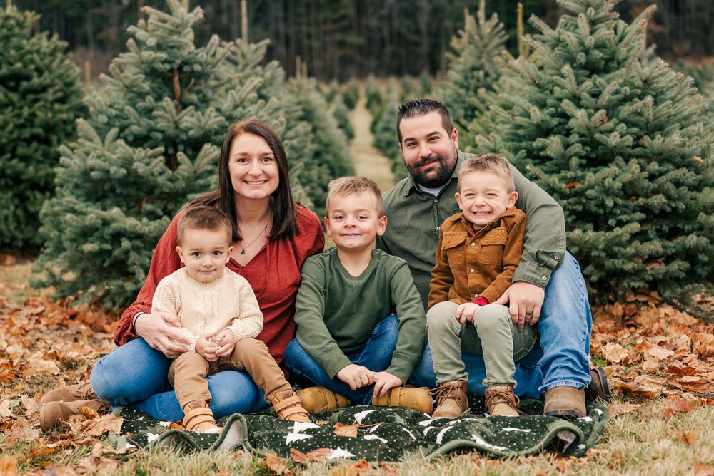Christmas Tree Farm Photos | Burlington, Wisconsin | Kaitlyn Ruth ...