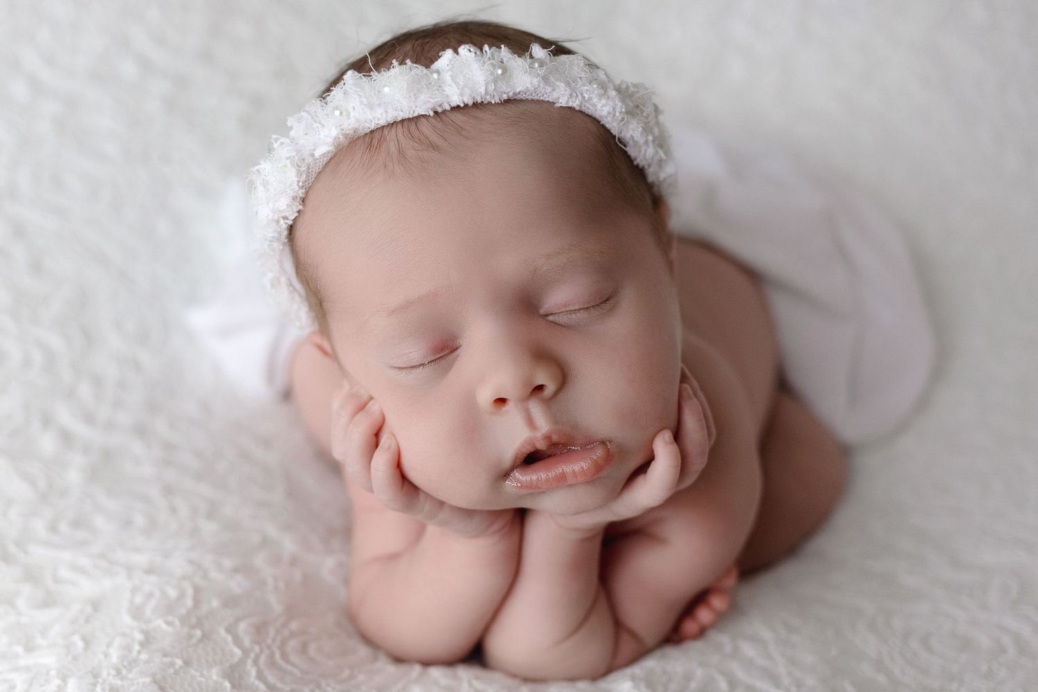 www.smileonphotography.ca/Newborn