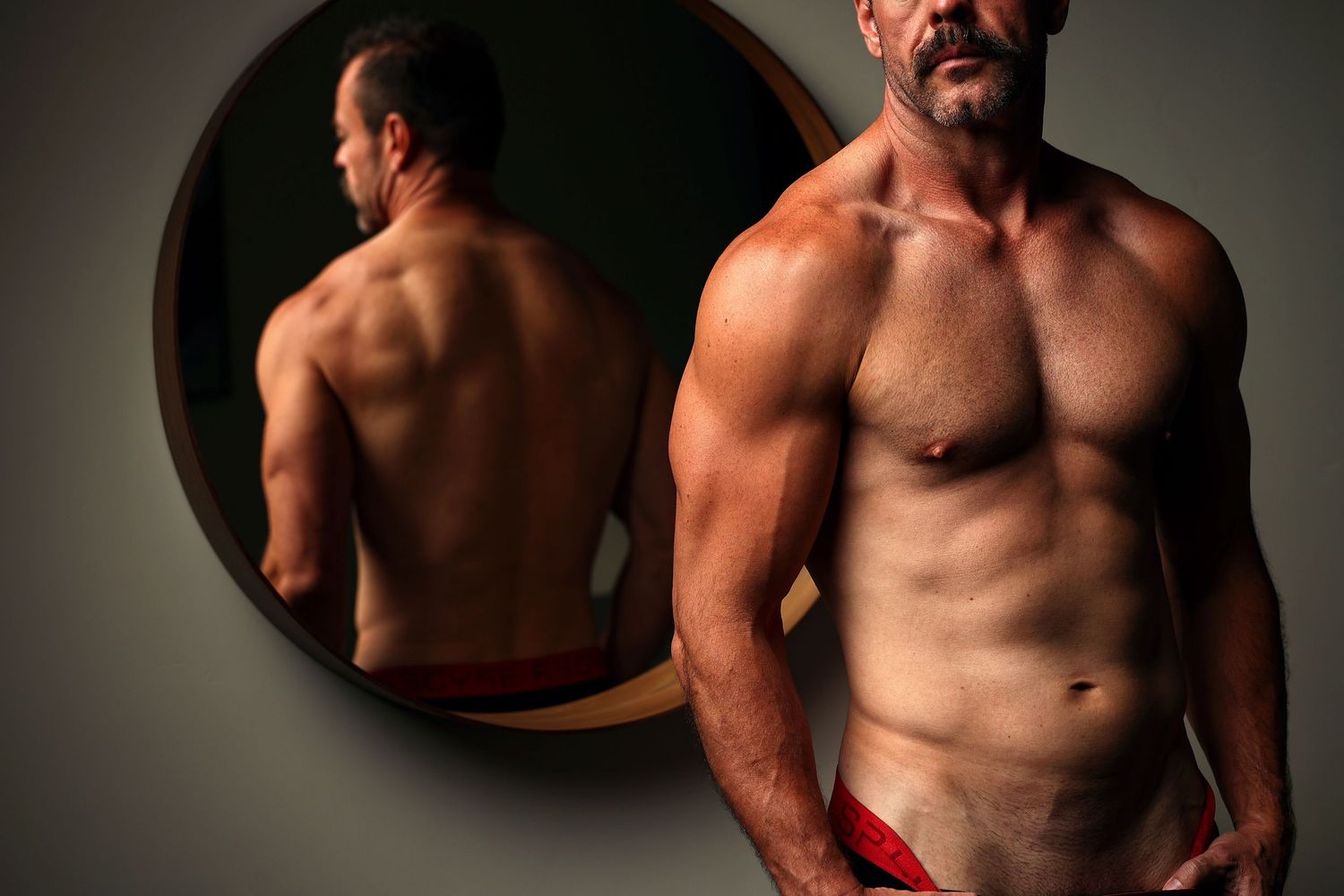 Why men are embracing male boudoir photography in draper utah