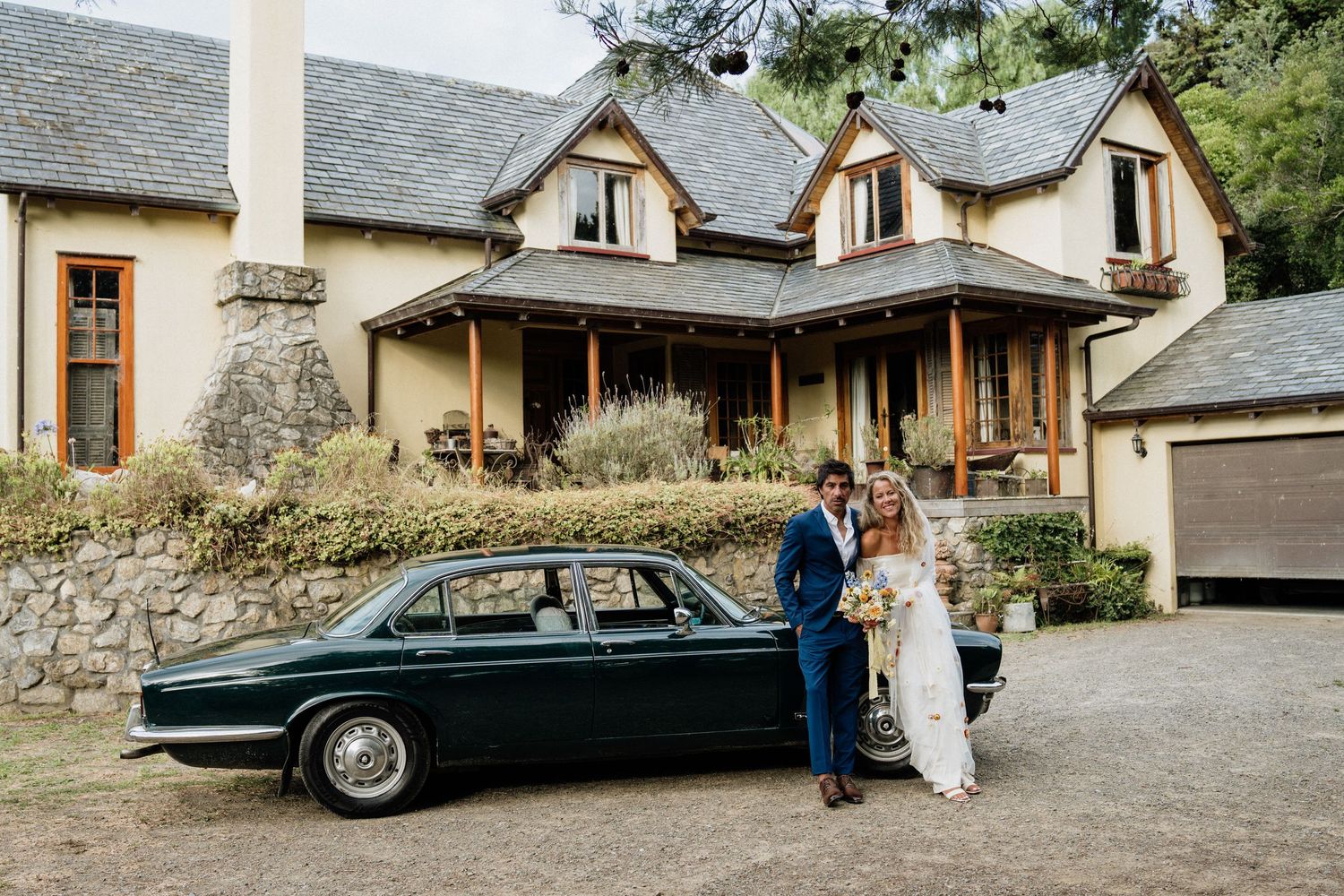 Wedding Photographers Hawkes Bay, Hawkes Bay Photographer, Backyard Wedding, Photographers in Hawkes Bay, So Floral