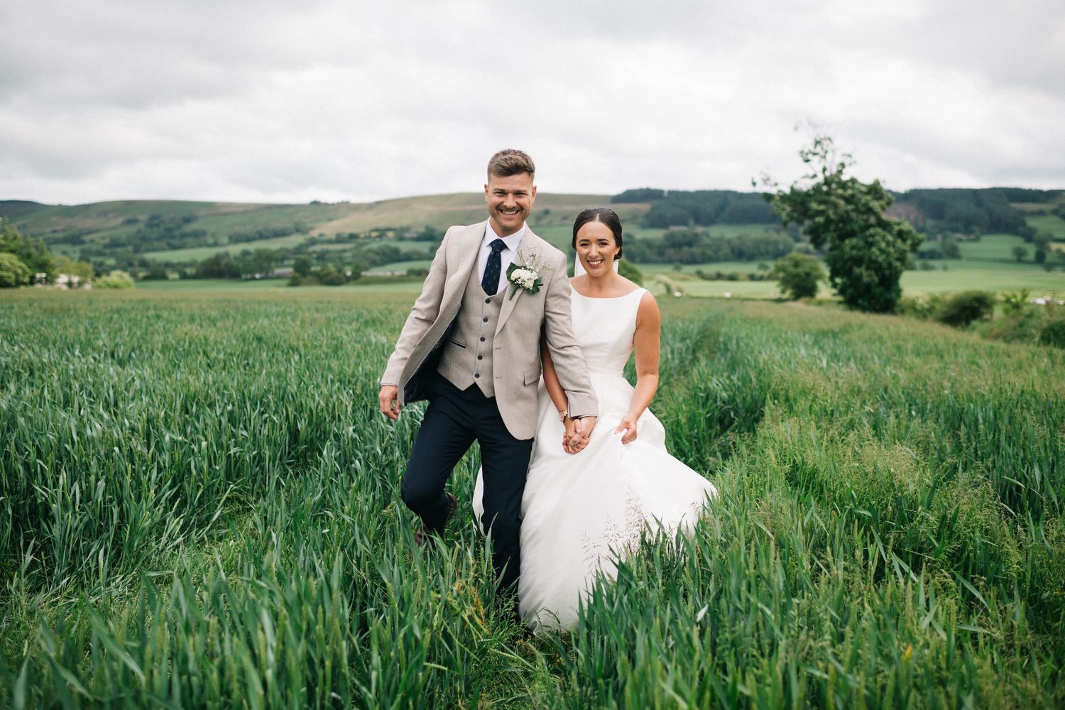 Marquee Wedding in Chipping. Chipping Wedding. Ribble Valley Wedding Photographer. Marquee Wedding.