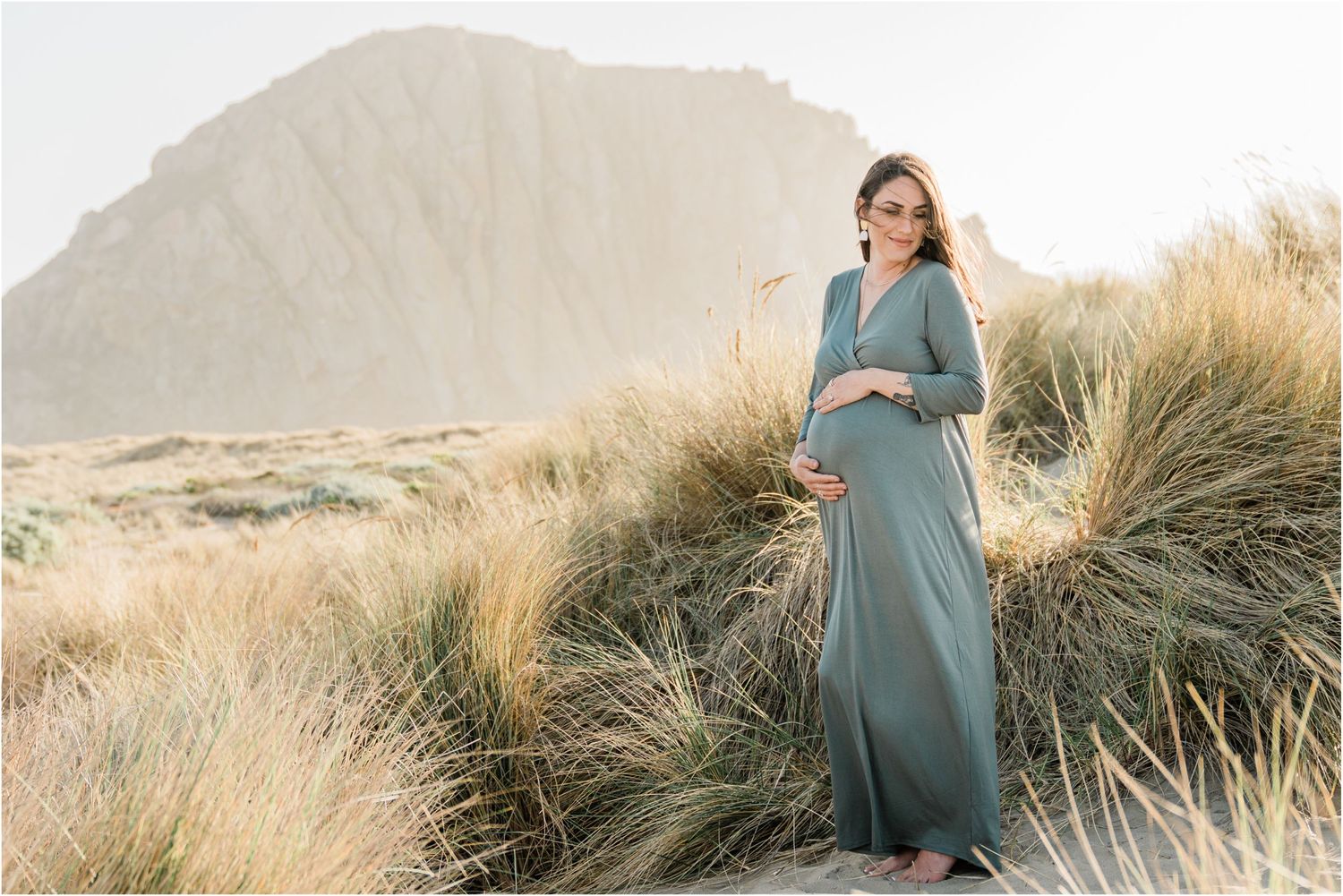 Sunset maternity session in Morro Bay near Morro Rock by Felisha Connolly photography