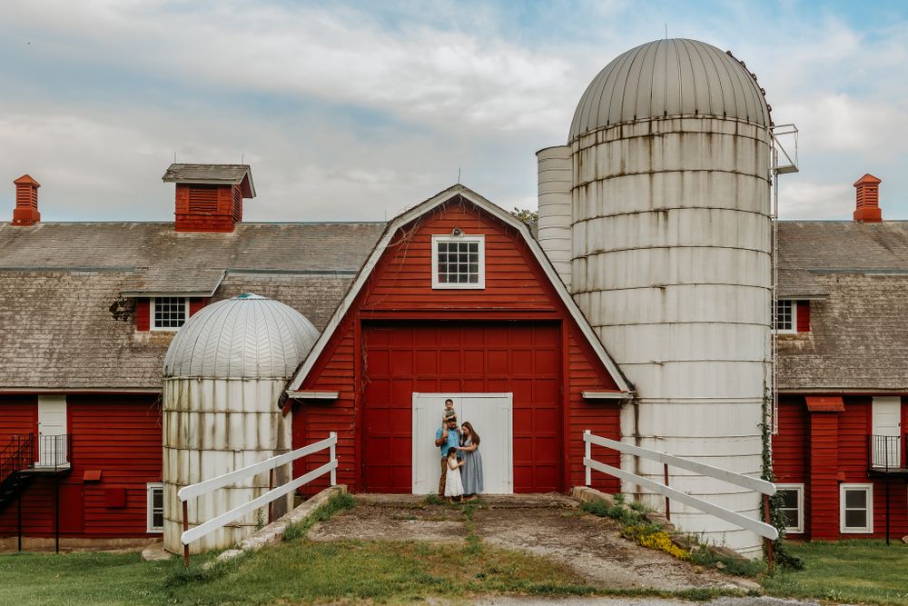 Lusscroft Farm in Wantage, New Jersey Lopreiato Family Session Tale