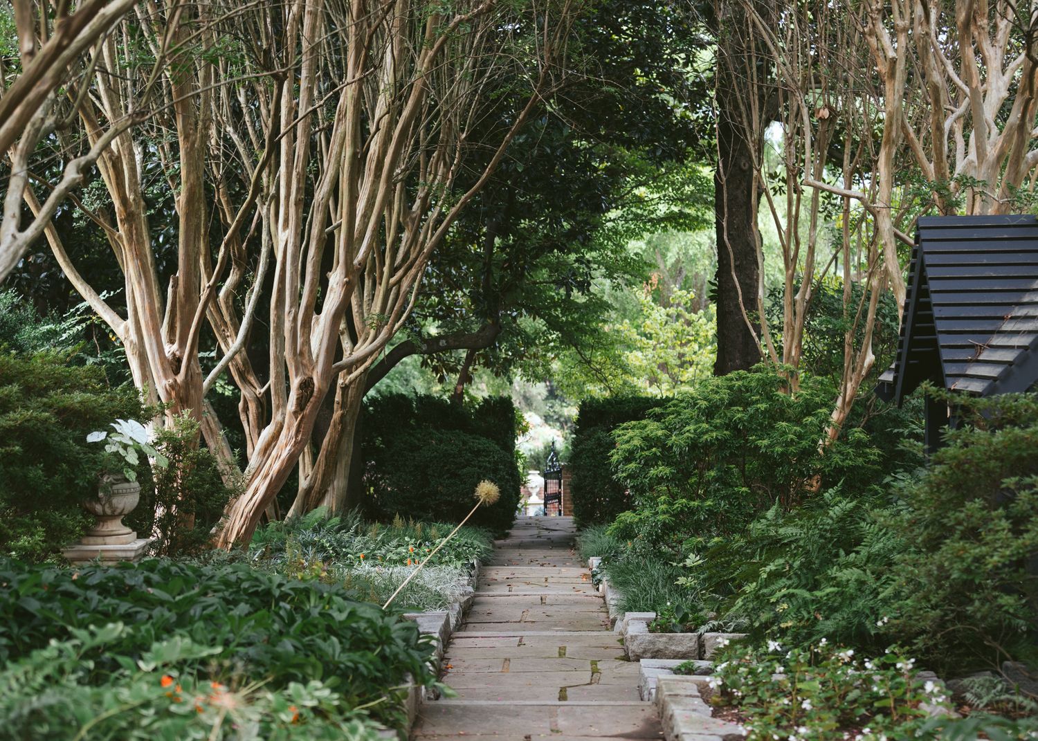 Richmond Virginia best family portrait photographer agecroft hall