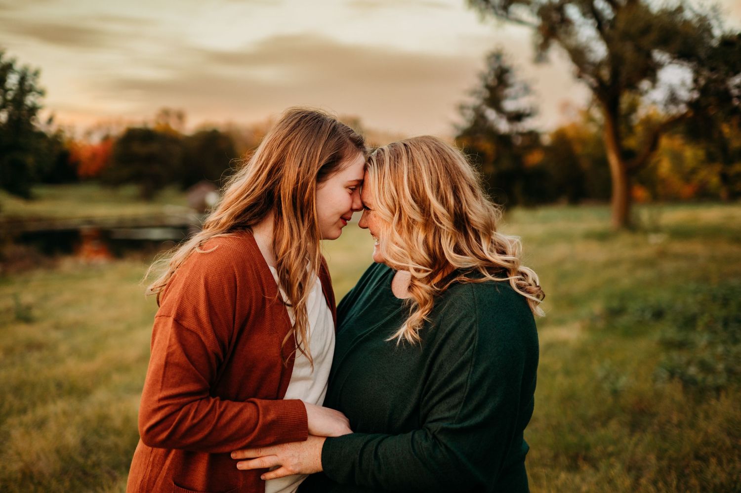 Family photographer in Marion Indiana