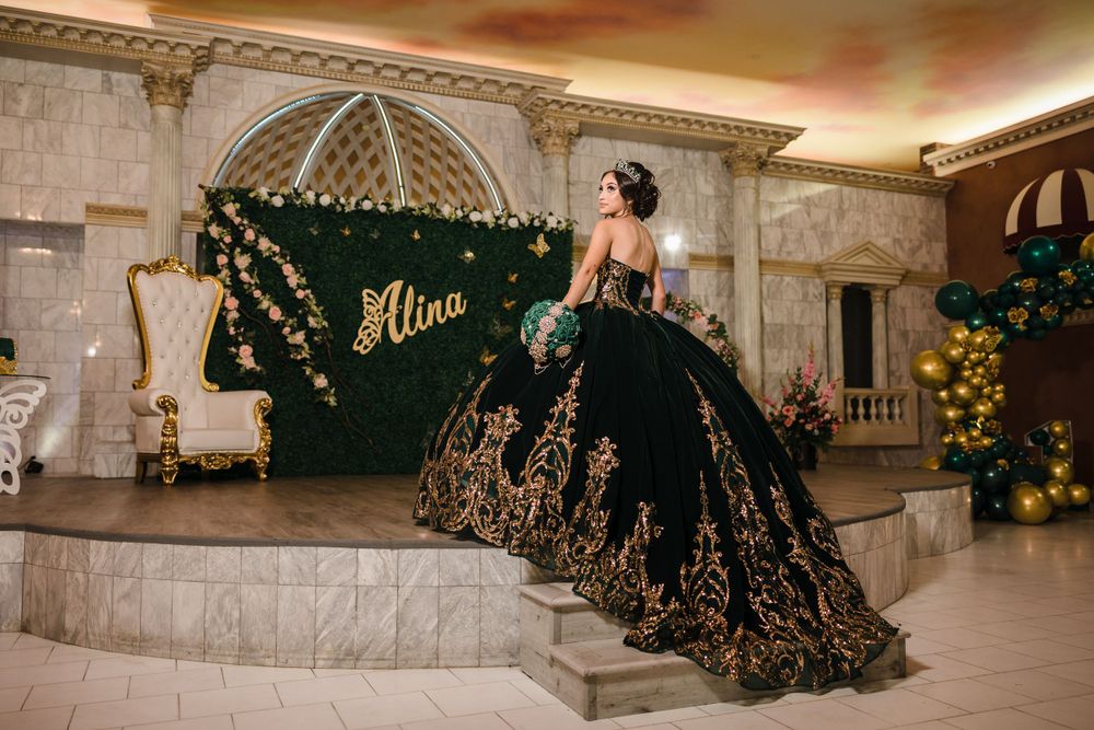 Royal Castle Banquet Hall Quinceanera Alina Lorenzo Tinoco Photography