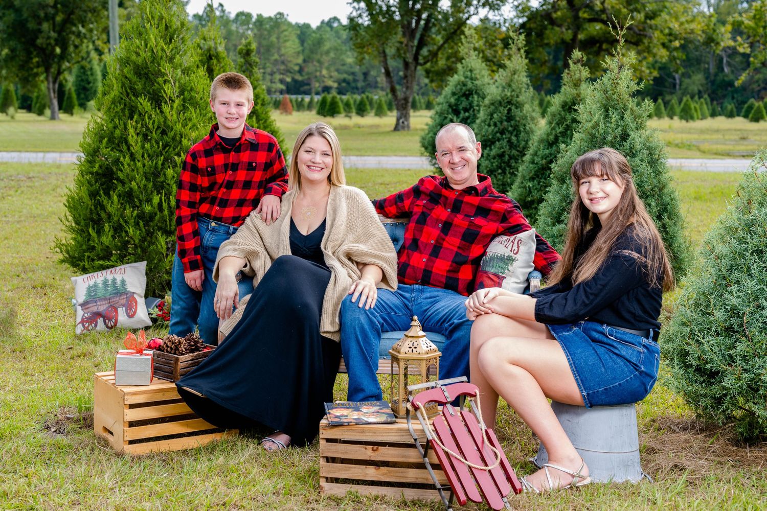 Family Christmas Tree Portrait Photography