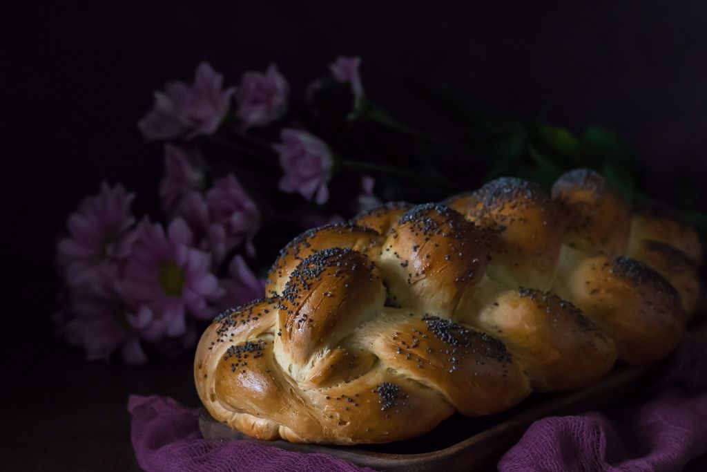 Challah Recipe - Photo by © Reka Csulak