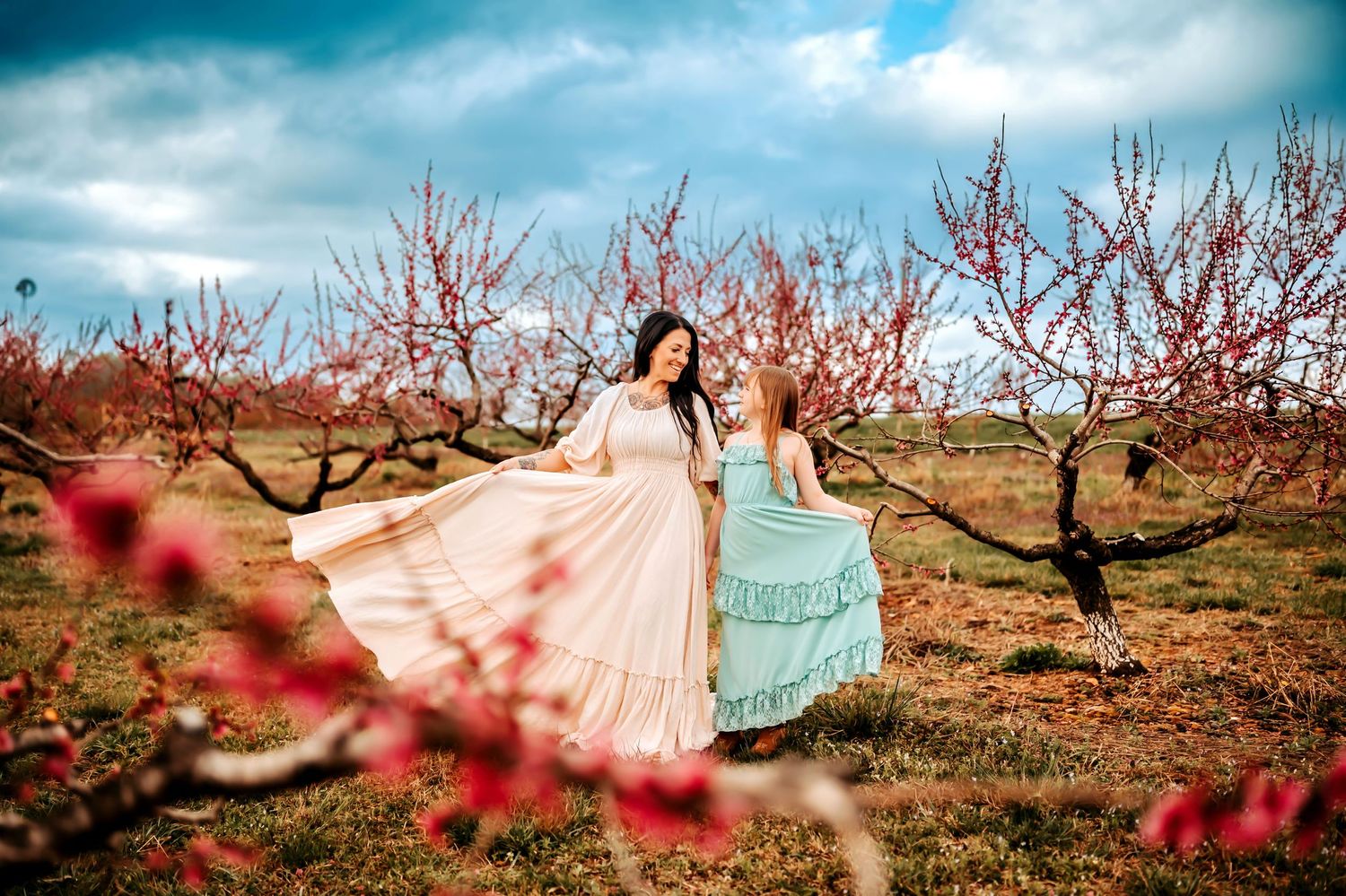 Ellijay, GA Photographer | North Georgia Photographer | FAMILY PHOTOS in BJ Reece OrchardS | bj reece orchards