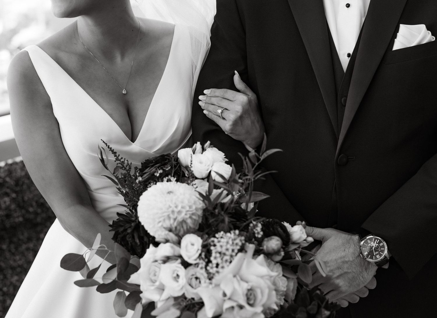 A classic, luxury Chicago wedding that features one of Chicago's brand new wedding venues, Sarabande with couples portraits in a vintage car