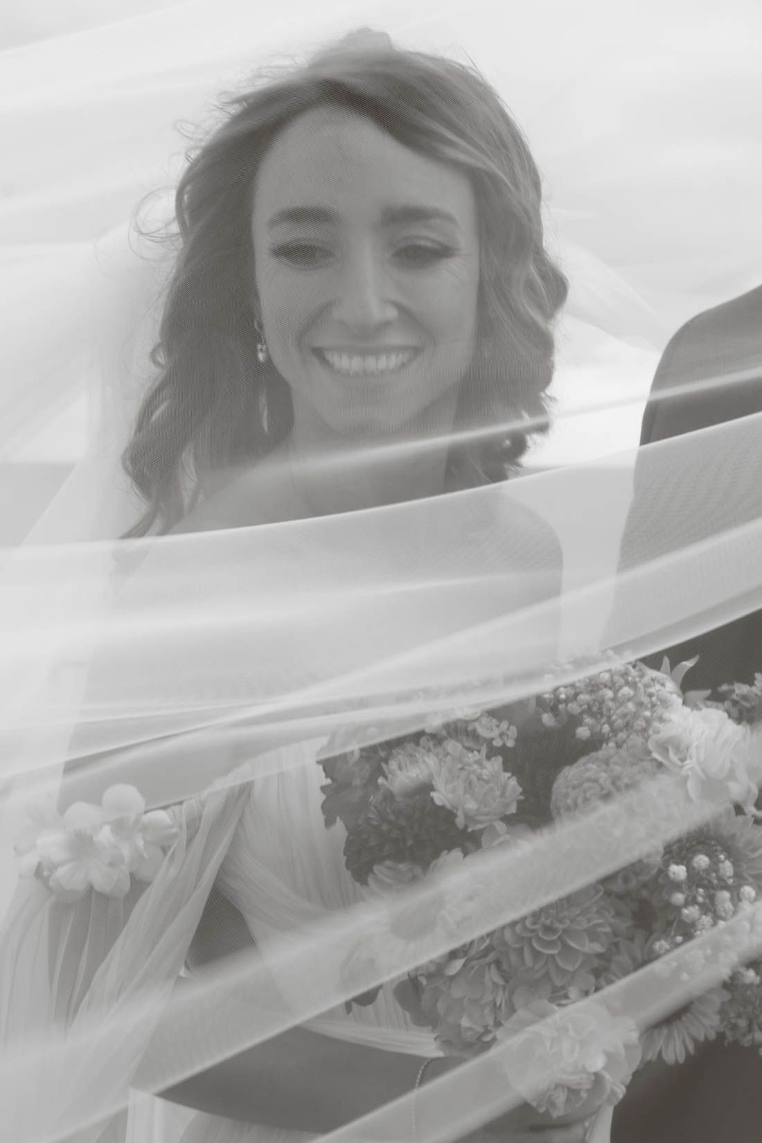 Mariage Intimiste à Pornic au coucher du soleil photographié par une photographe elopement en France