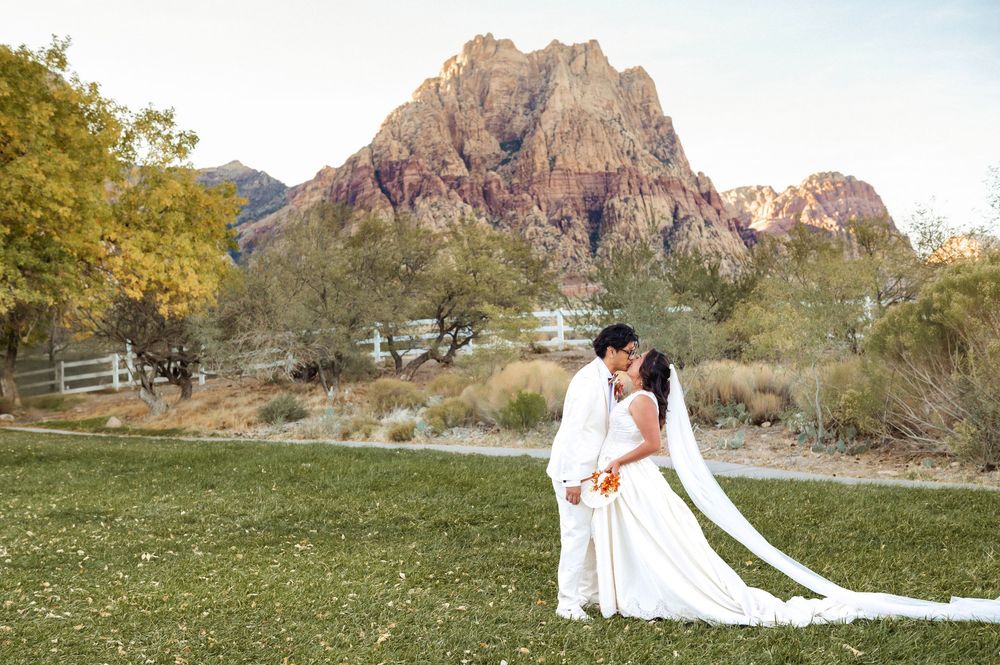 Spring Mountain Ranch Events Spring Mountain Ranch Wedding in Las Vegas - Miriam M Photography ...