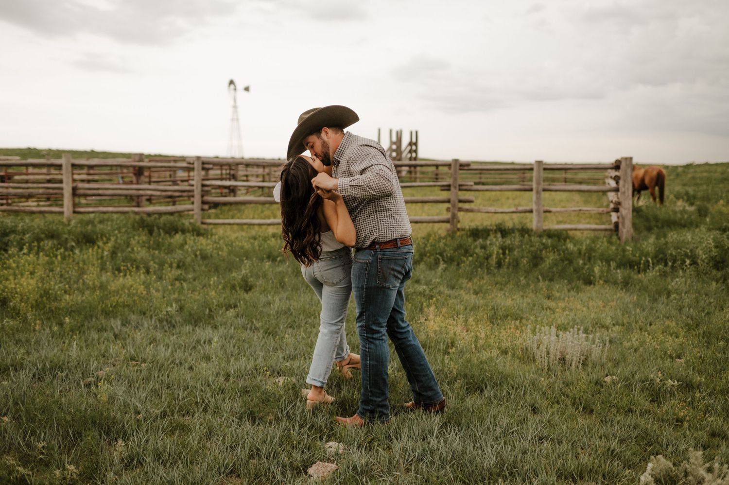 Lubbock-TX-Wedding-Photographer-Western-Cowboy-Texas-Amarillo-Abilene-Weatherford-DFW-Hill Country-Austin-Engagement