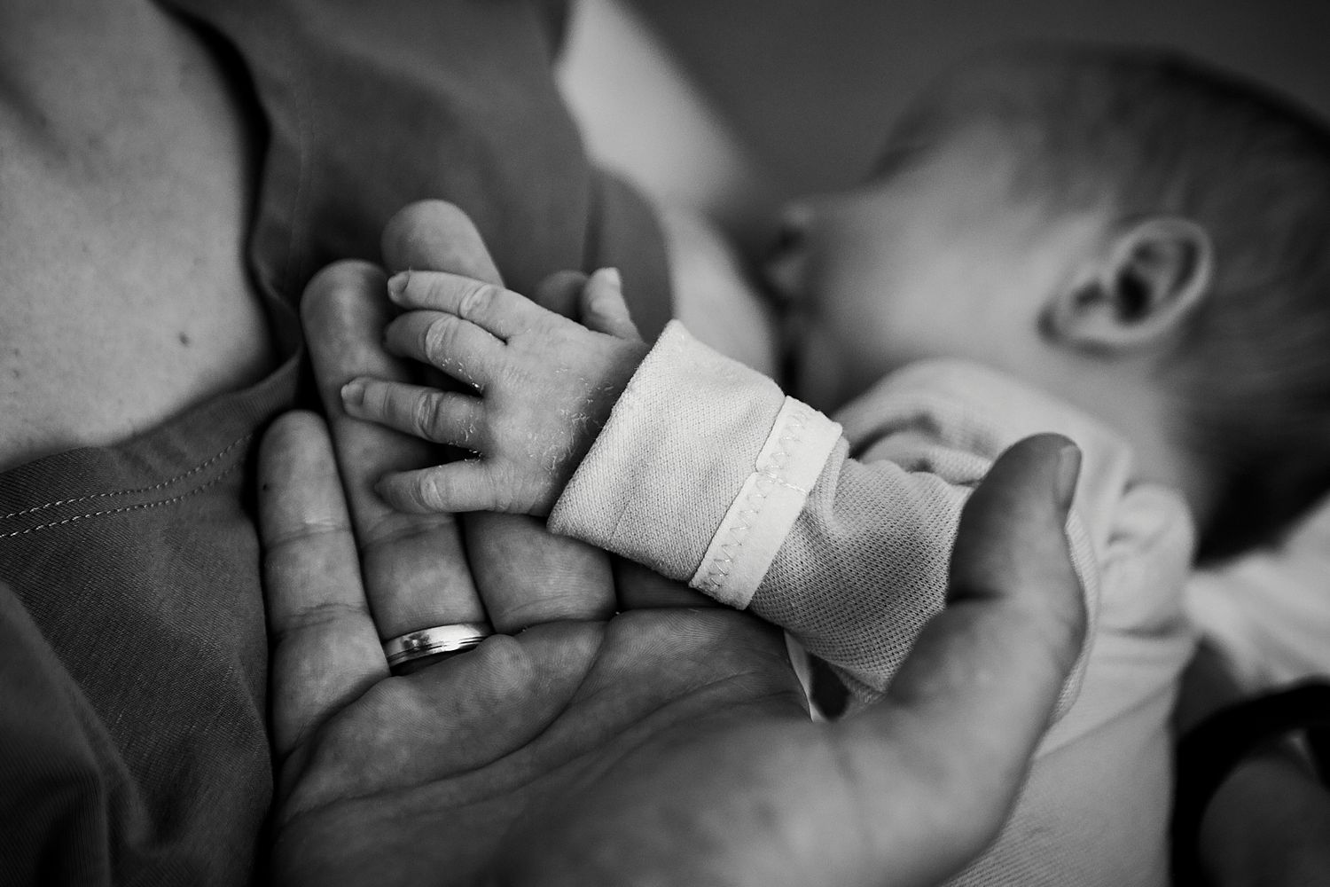 Lifestyle Newborn photo shoot for boy in Edinburgh with a home visit