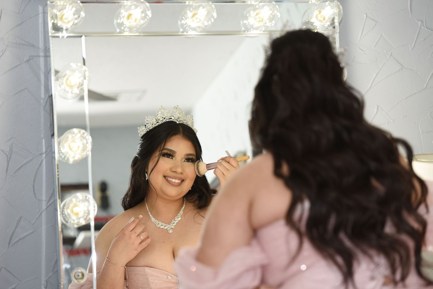 What is a Quince Photoshoot? fotolilly photography Quinceañera photography packages Best Quinceanera Photographer